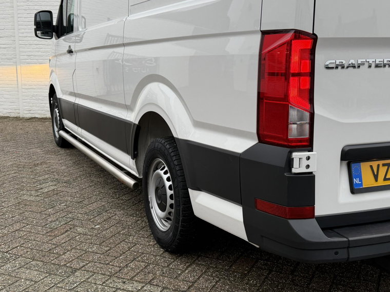 Vehicle Image 32