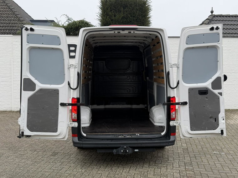 Vehicle Image 38