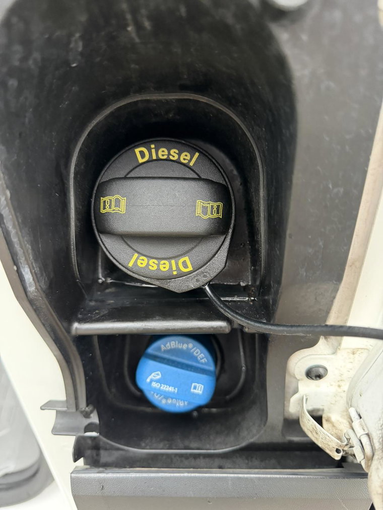 Vehicle Image 40