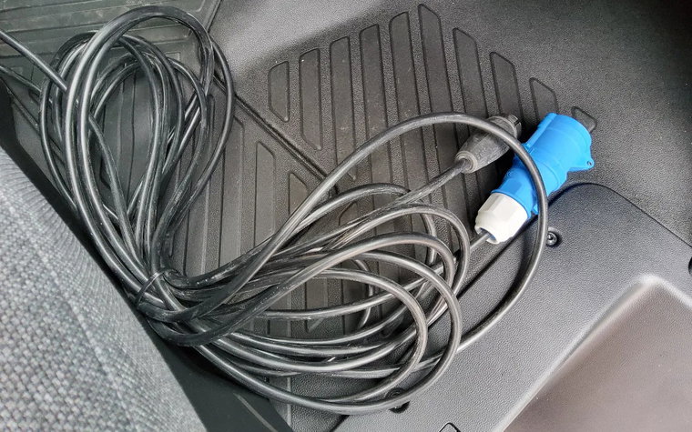 Vehicle Image 13