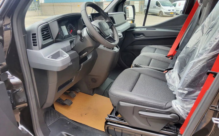 Vehicle Image 18