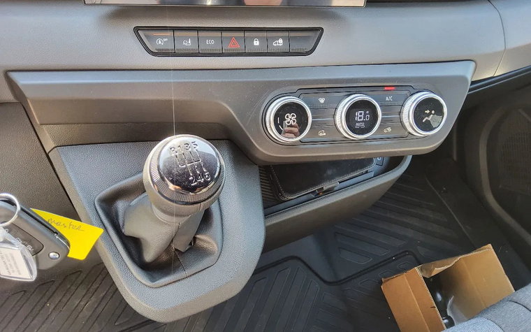 Vehicle Image 22