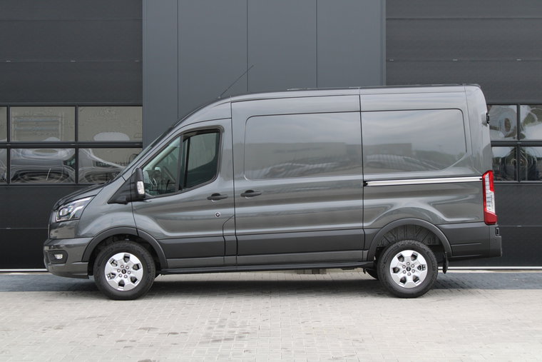 Vehicle Image 28