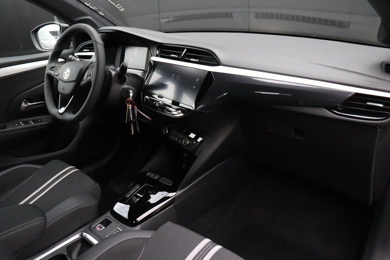 Vehicle Image 21