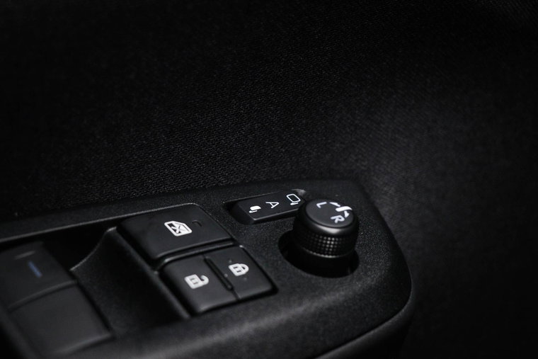 Vehicle Image 27