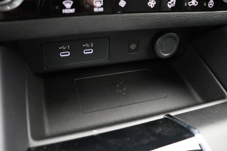 Vehicle Image 19