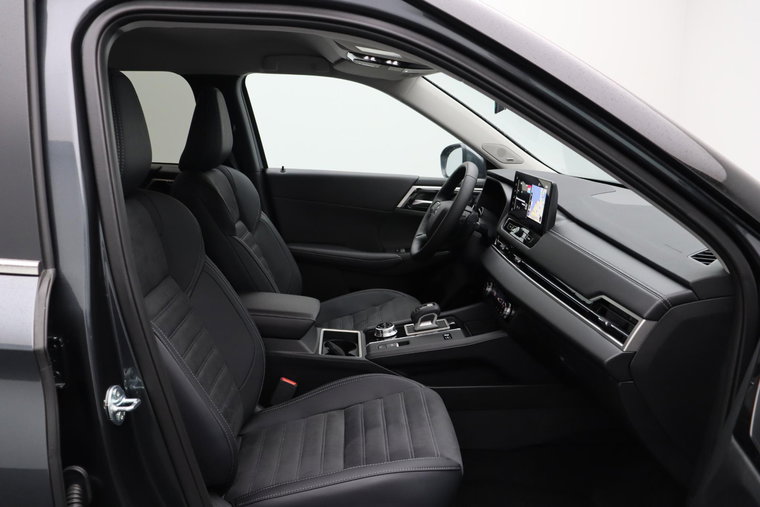 Vehicle Image 36