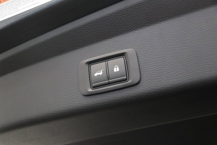 Vehicle Image 38