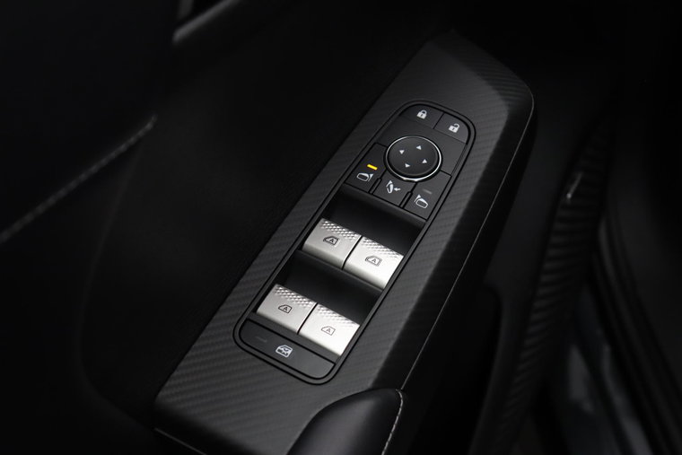 Vehicle Image 40