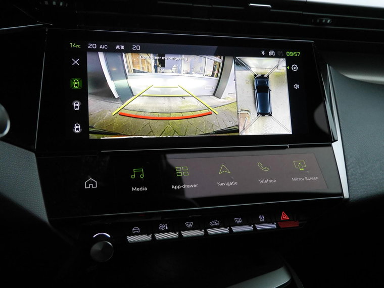 Vehicle Image 30
