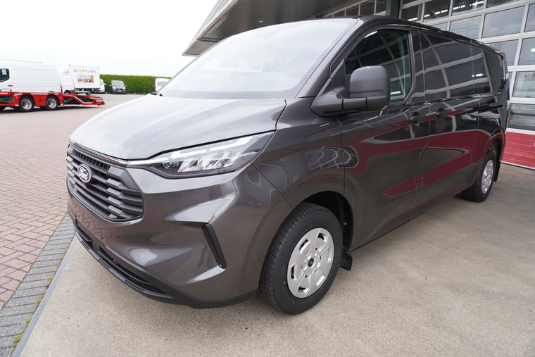 Vehicle Image 10