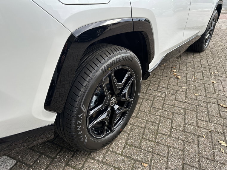 Vehicle Image 28