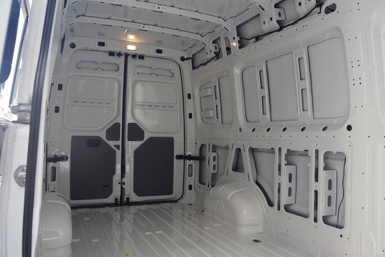 Vehicle Image 16