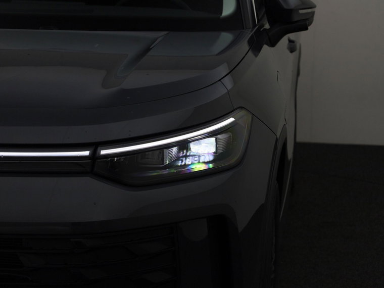 Vehicle Image 41