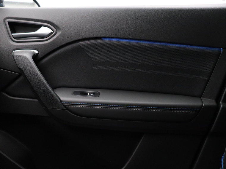 Vehicle Image 38