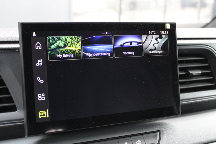 Vehicle Image 30