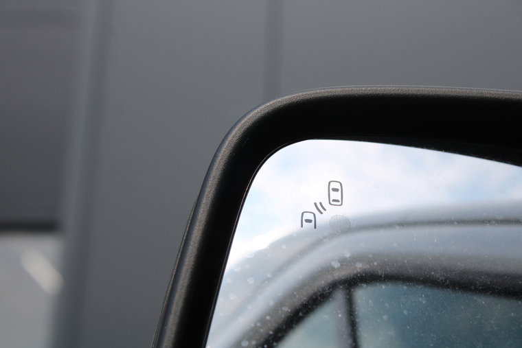 Vehicle Image 35