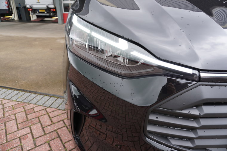 Vehicle Image 11
