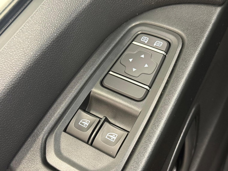 Vehicle Image 26