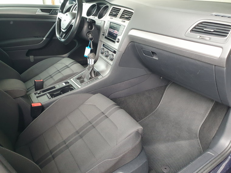 Vehicle Image 40