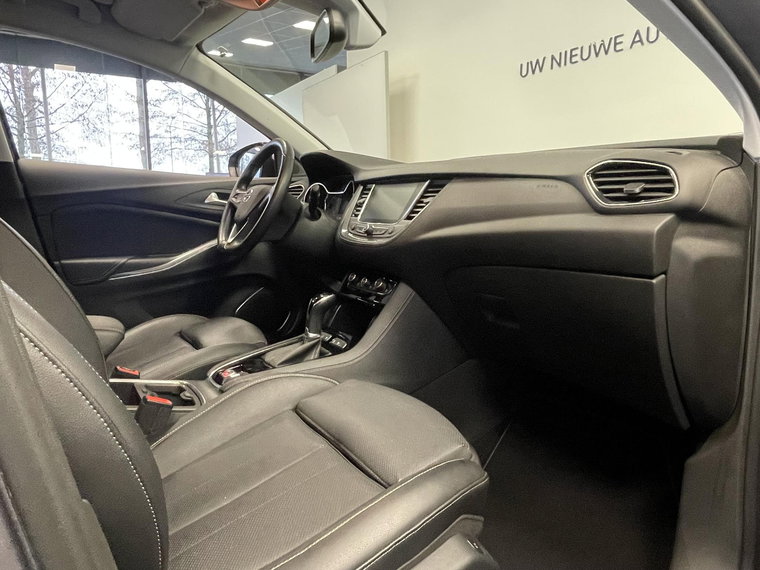 Vehicle Image 17