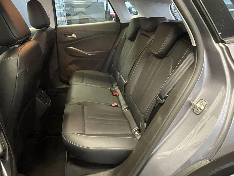 Vehicle Image 18