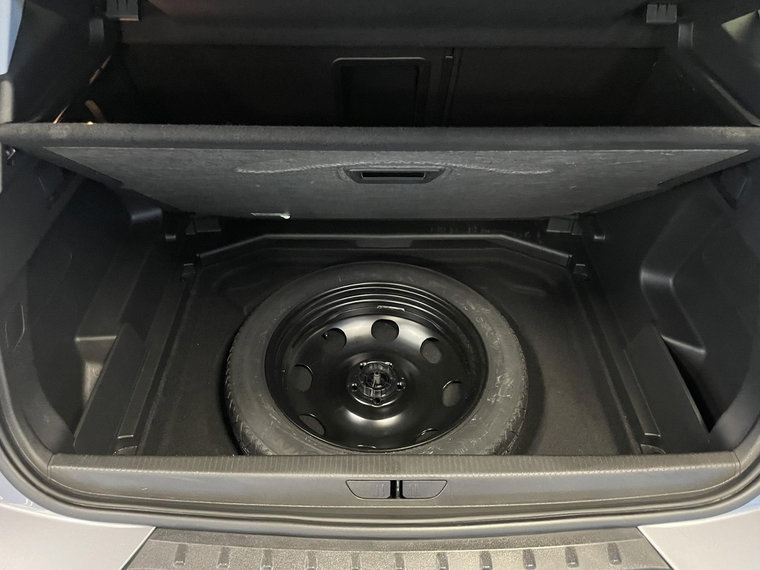 Vehicle Image 37