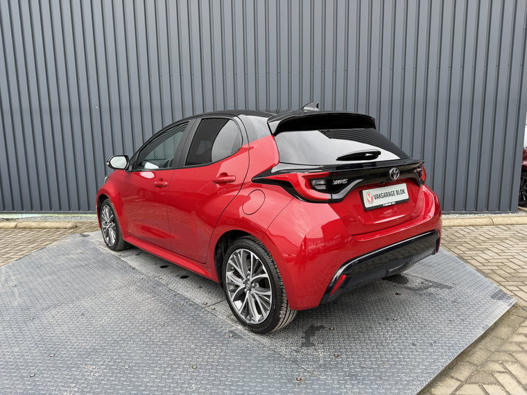 Vehicle Image 12