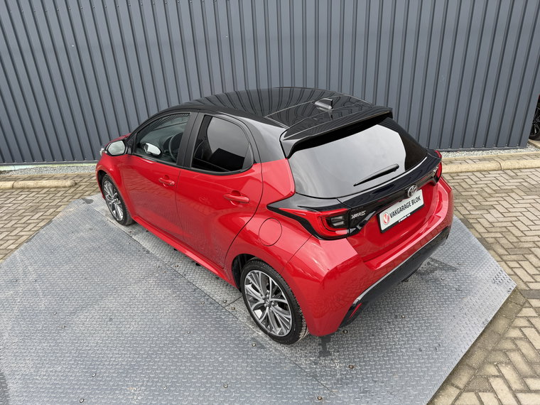 Vehicle Image 13