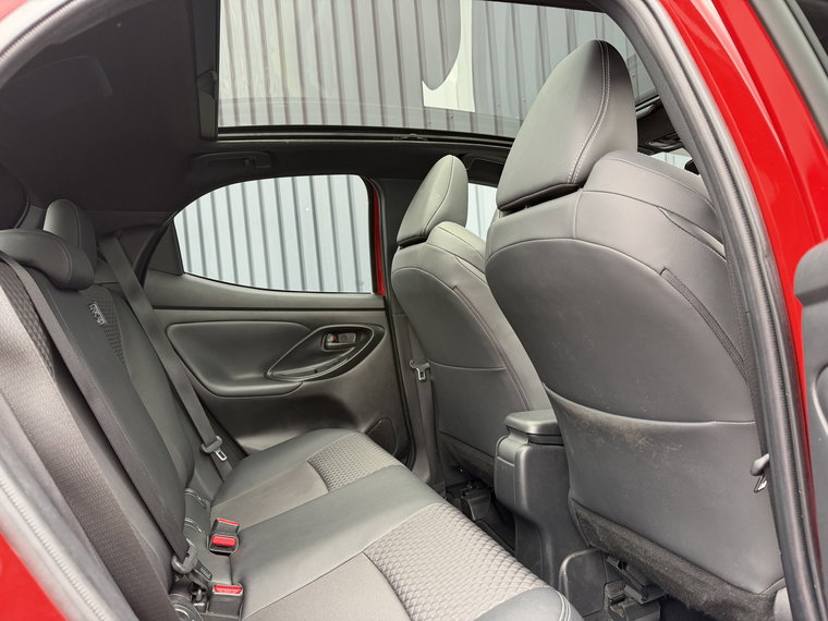 Vehicle Image 19