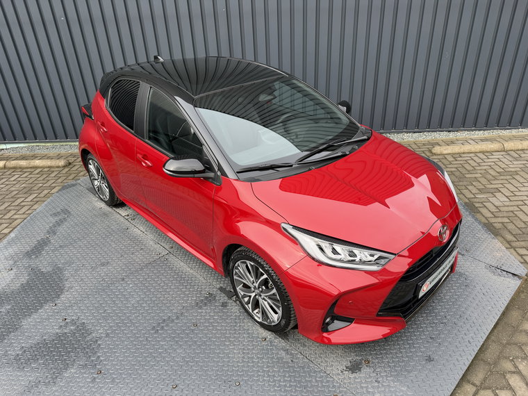 Vehicle Image 8