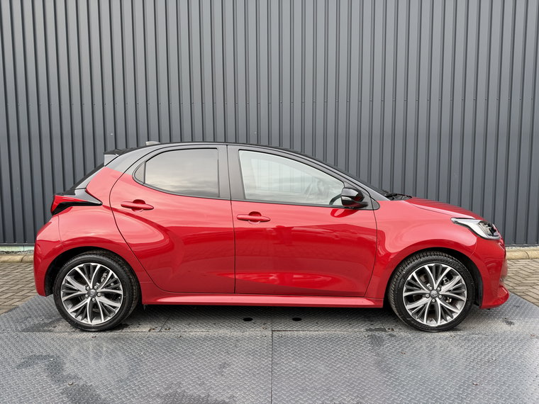 Vehicle Image 9
