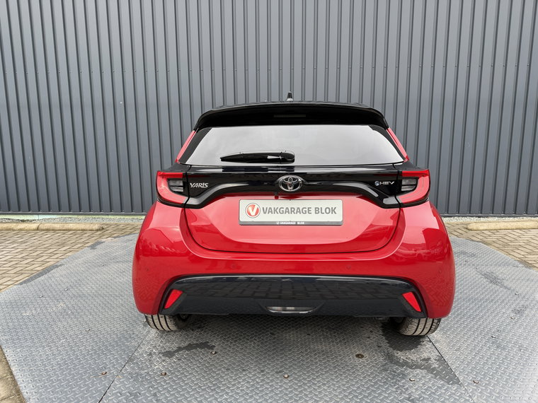 Vehicle Image 11