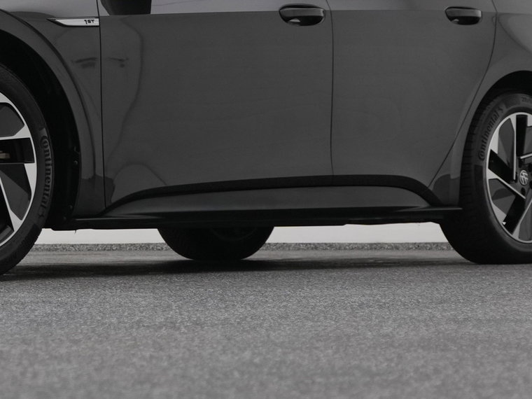 Vehicle Image 38