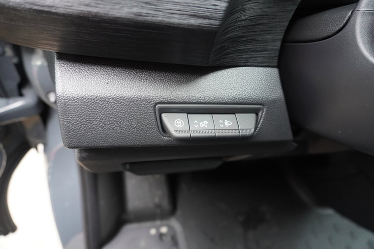 Vehicle Image 26