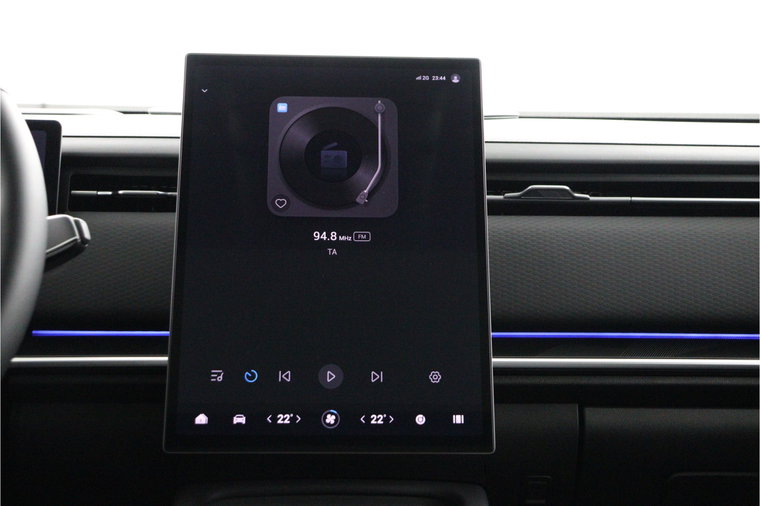 Vehicle Image 23