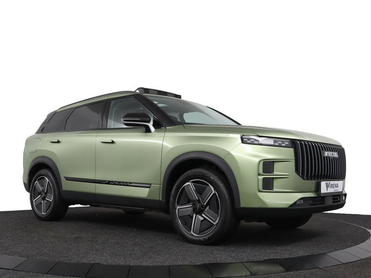 Vehicle Image 10