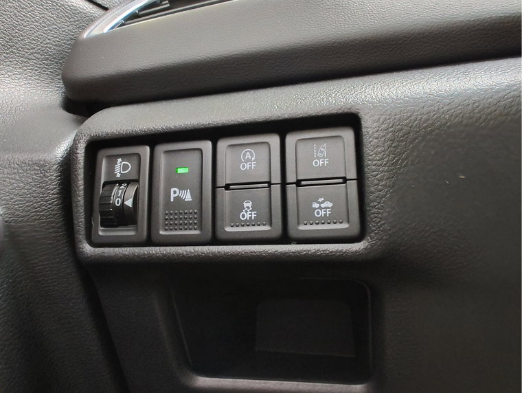 Vehicle Image 24
