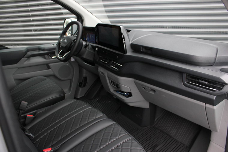 Vehicle Image 22