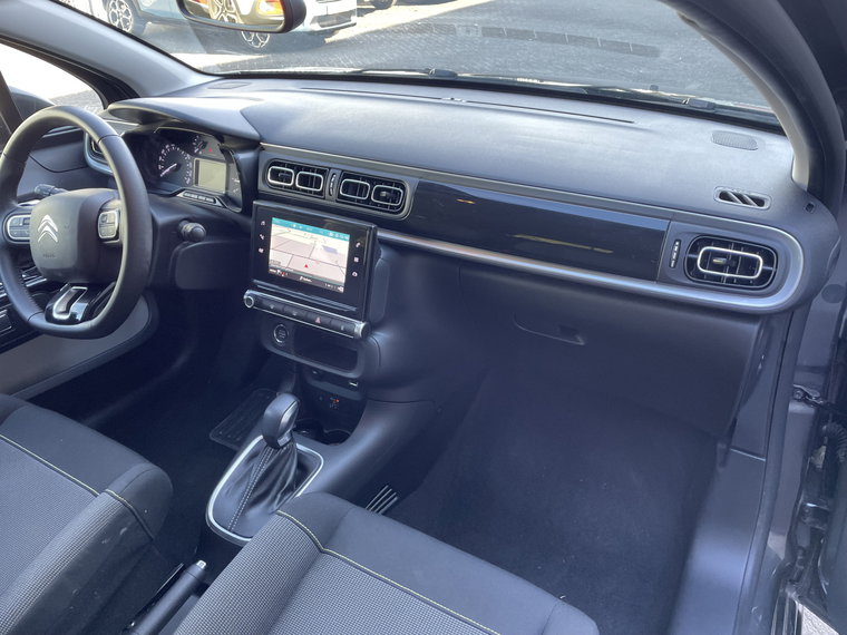Vehicle Image 29