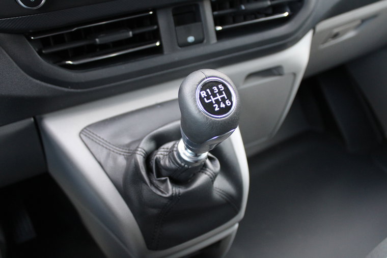 Vehicle Image 35