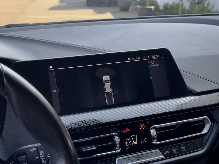 Vehicle Image 27