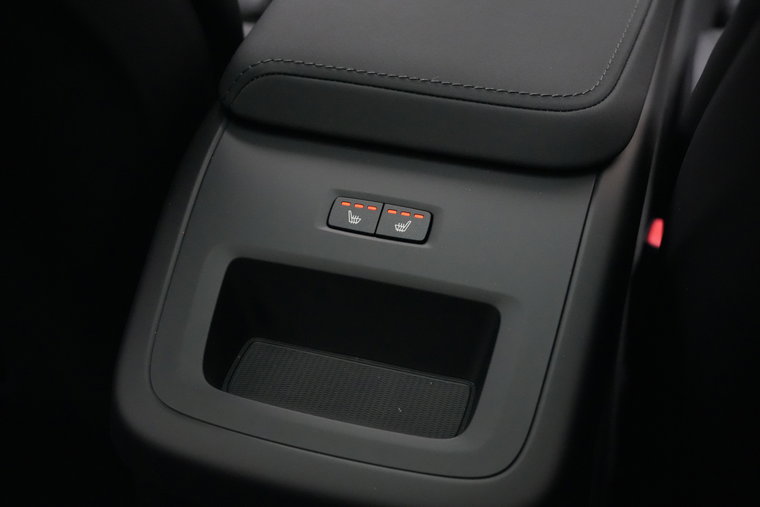 Vehicle Image 28