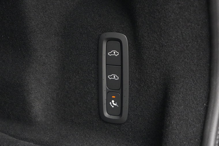 Vehicle Image 29