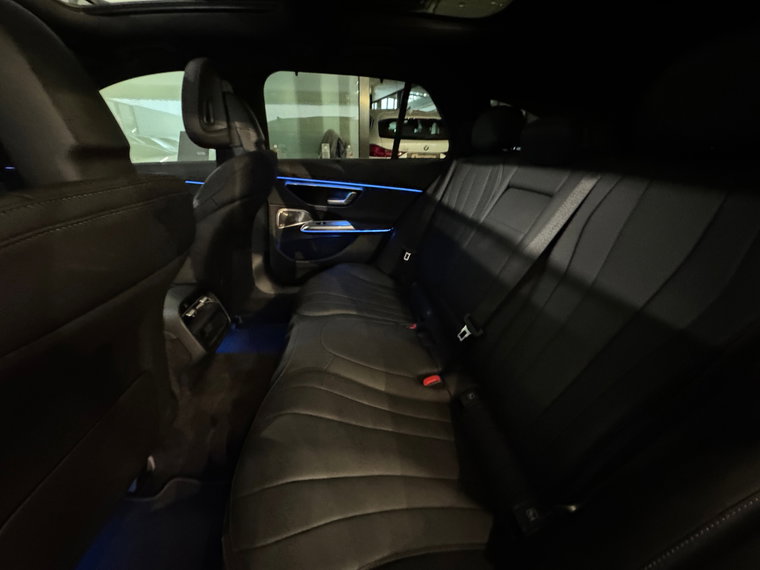 Vehicle Image 23
