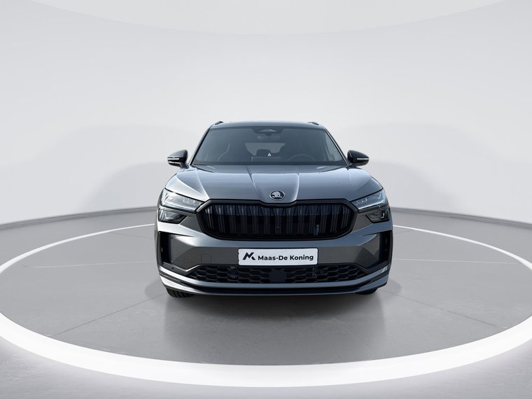 Vehicle Image 8