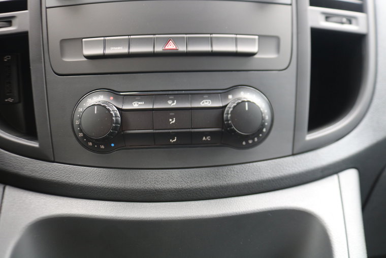Vehicle Image 27