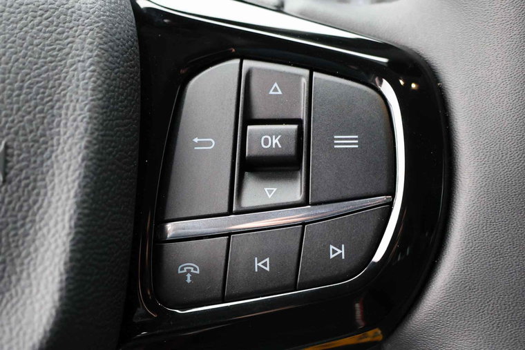 Vehicle Image 33