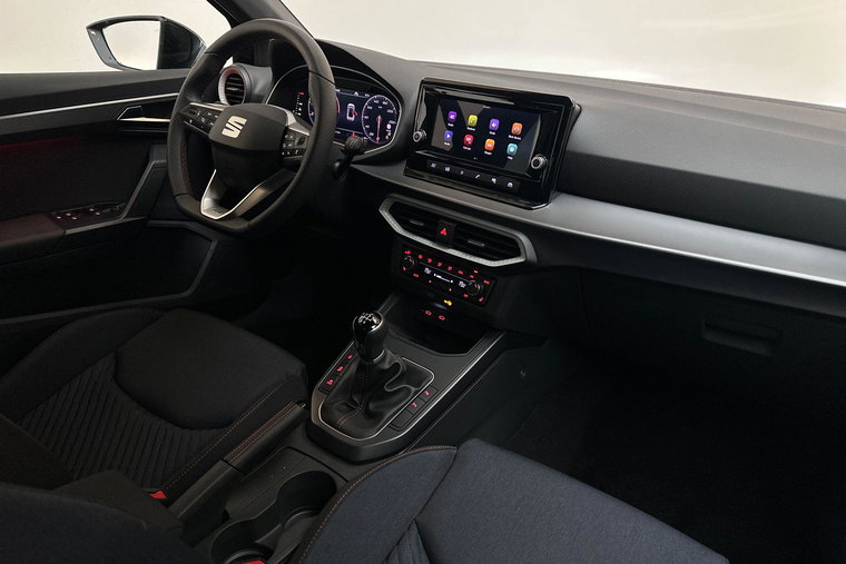 Vehicle Image 12
