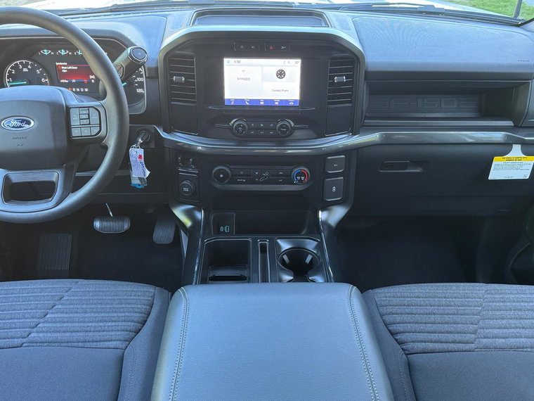 Vehicle Image 8